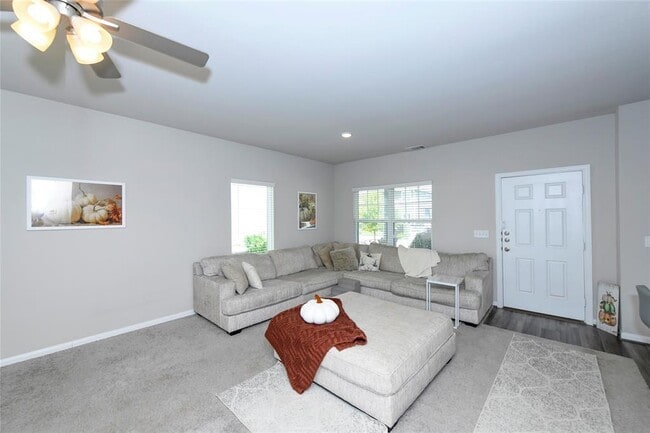 Building Photo - 206 Bent Creek Dr