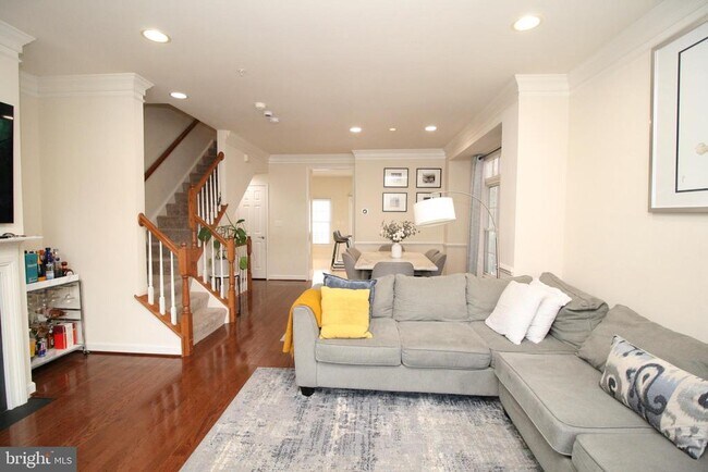 Building Photo - 326 Casey Ln