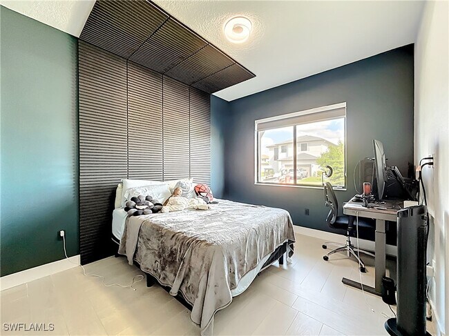 Building Photo - 5277 Lamone Ln