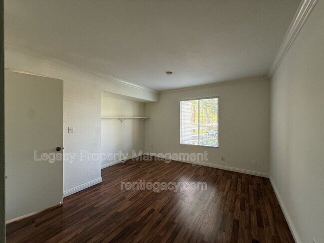 Building Photo - 5460 Concord Blvd