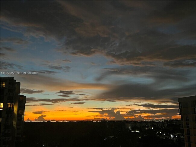 Building Photo - 1111 Crandon Blvd