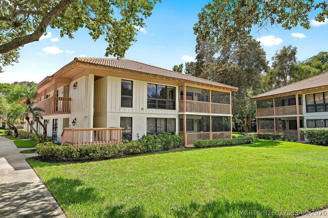 Building Photo - 130 Brackenwood Rd