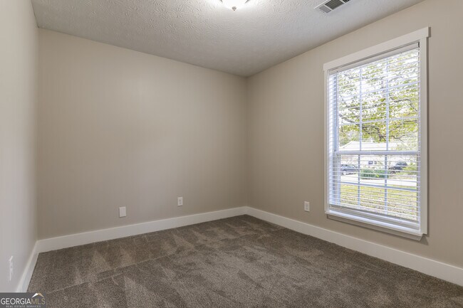 Building Photo - 1634 Riverview Ct