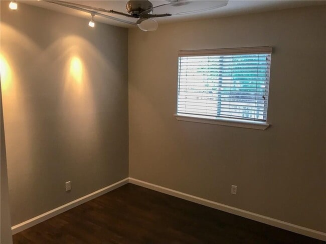 Building Photo - 8202 Renton Dr