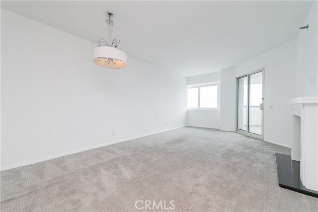 Building Photo - 525 E Seaside Way