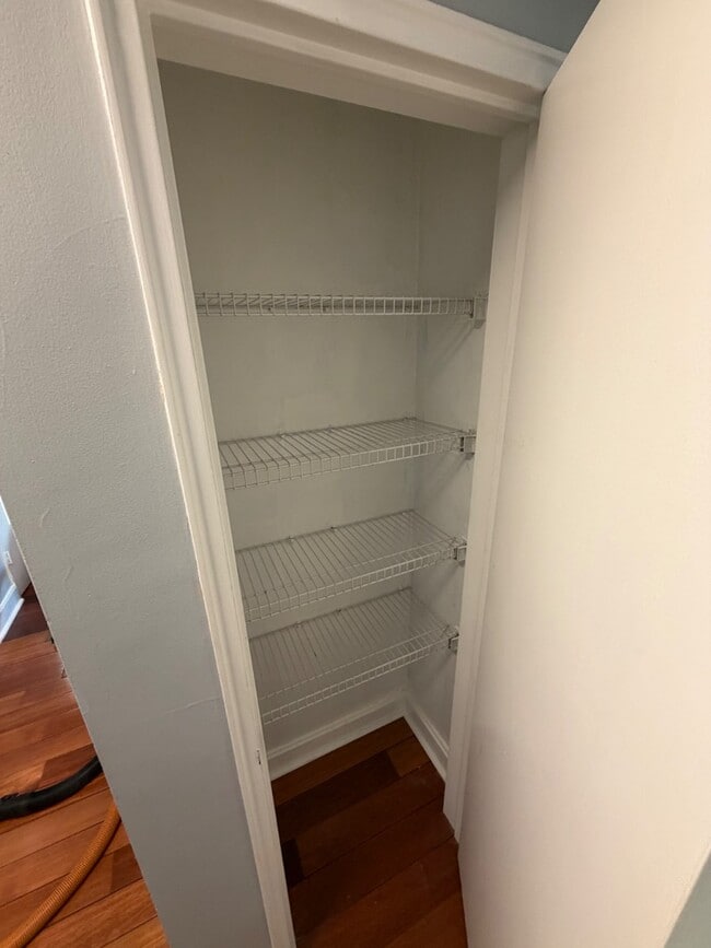 Building Photo - 336 Monohan Dr