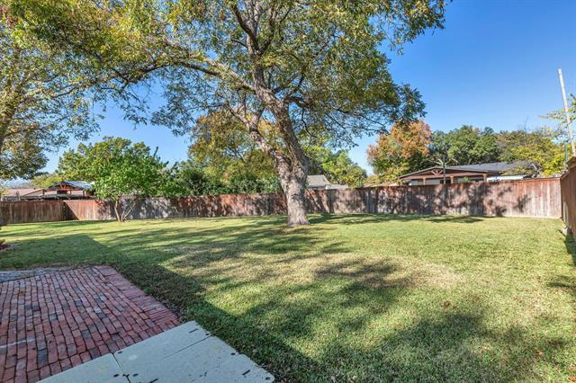 Building Photo - 439 Clover Ln