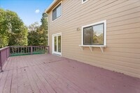 Building Photo - 2717 Knollwood Dr