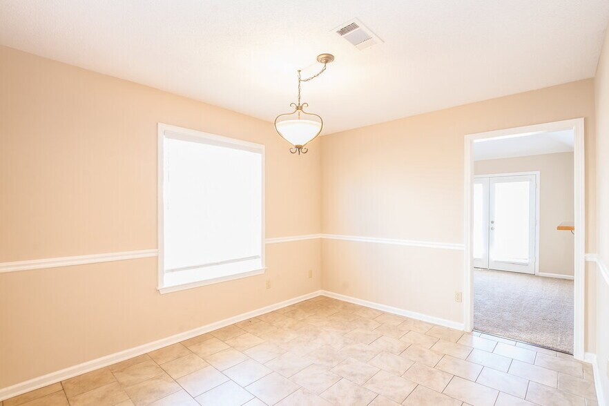 Building Photo - 3056 Valley Green Ln