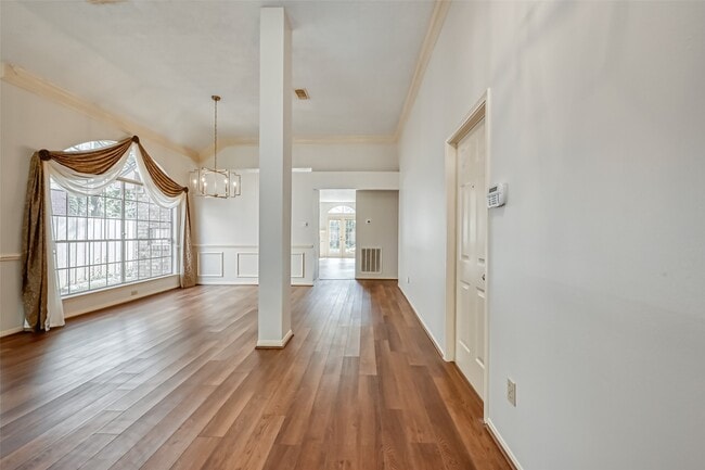 Building Photo - 5007 Maple Brook Ln