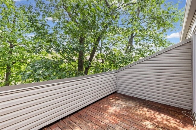 Building Photo - 506 Bromley Estate
