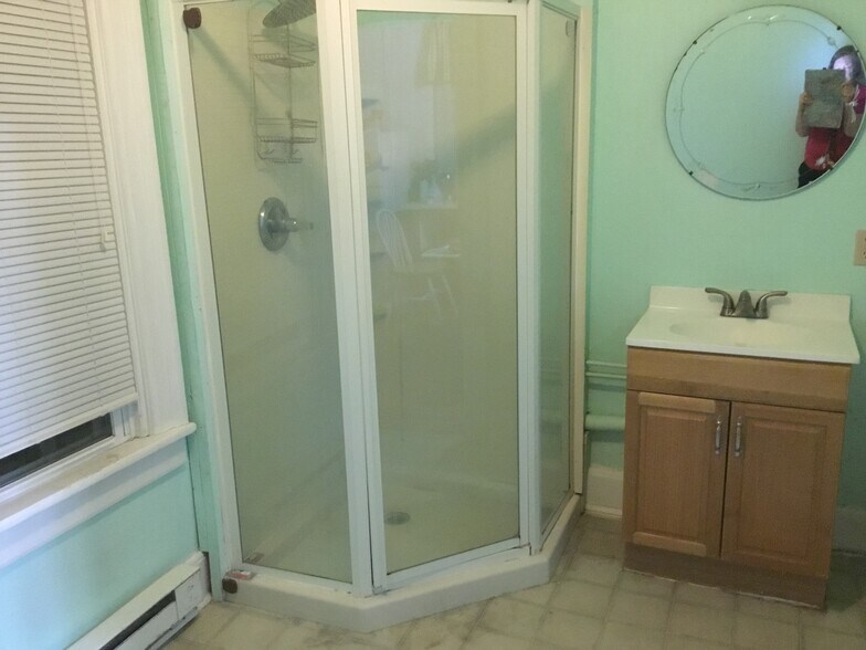 Shower room with extra vanity - 1029 Downer Ave