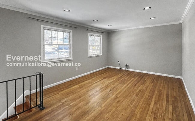 Building Photo - 4646 Evansdale Rd