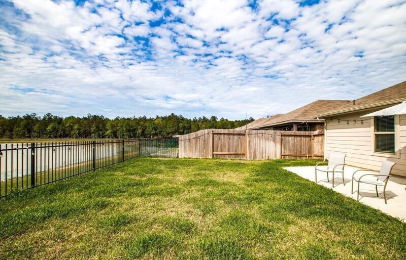 Building Photo - 13944 Great Pnes Ct