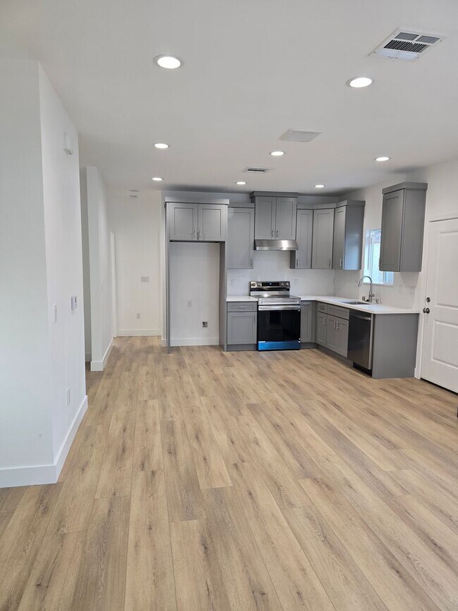 Building Photo - Brand New ADU in Garden Grove for Rent