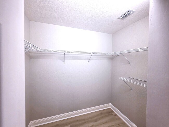 Building Photo - Vero Beach Rentals. Vero Beach Rent, LLC and Property Management Company