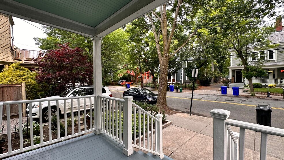 Building Photo - 209 Aspinwall Ave