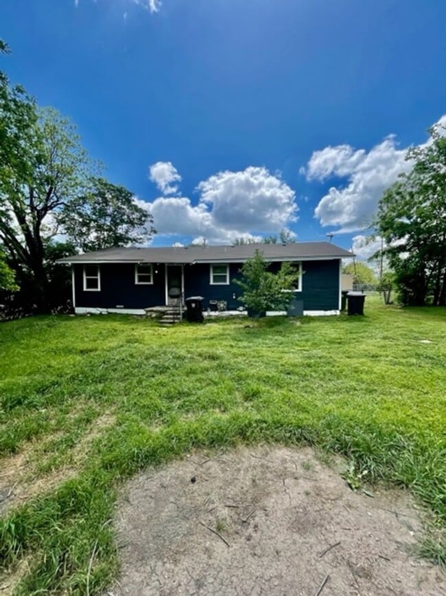 Building Photo - 2605 Speight Ave