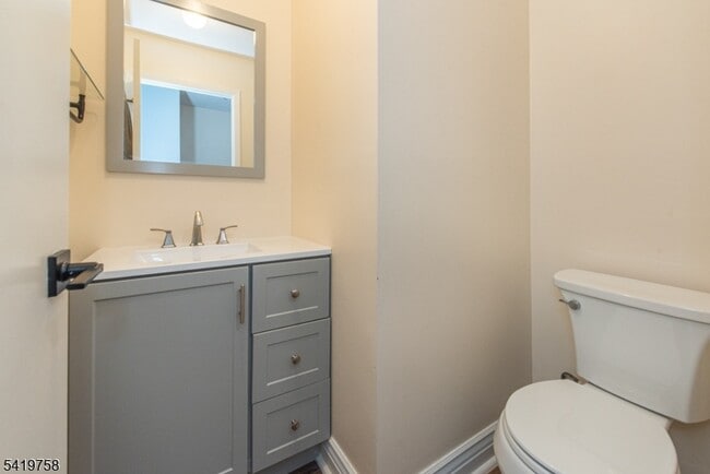 Building Photo - 56 Woods Edge Dr