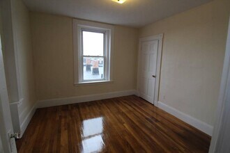 Building Photo - 4.0 bedroom in Cambridge Massachusetts 02139
