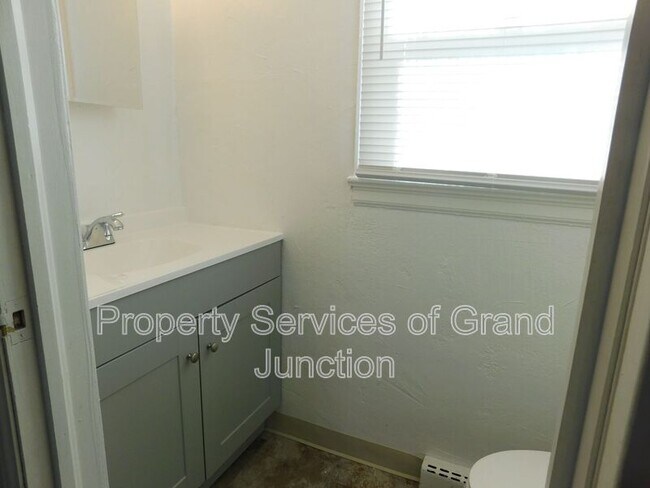 Building Photo - 441 N 16th St