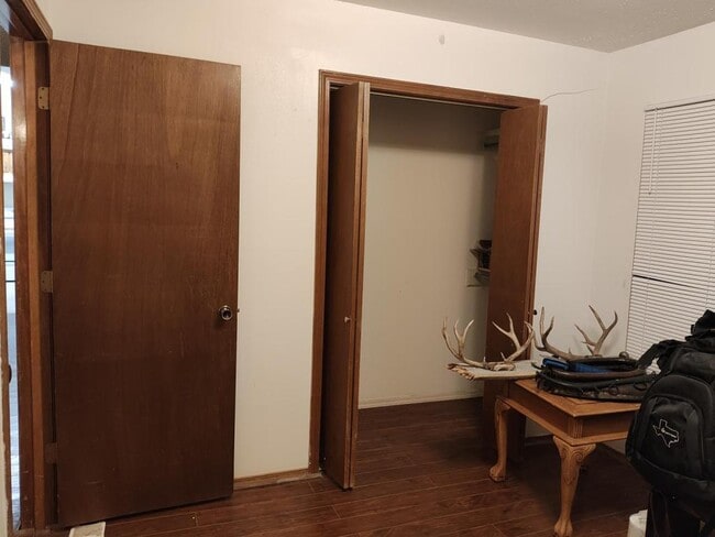 Building Photo - 71 Valleyview Rd