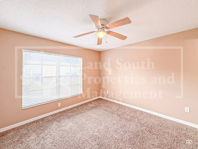 Building Photo - 5432 River Rock Rd