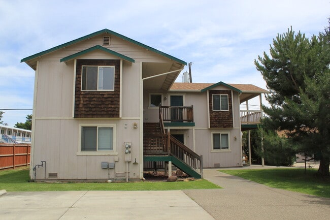 Building Photo - 503 River Ave
