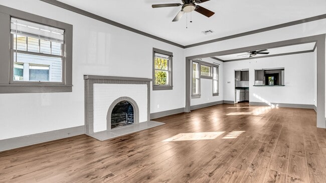 Building Photo - Two Bed Located in SW Ardmore