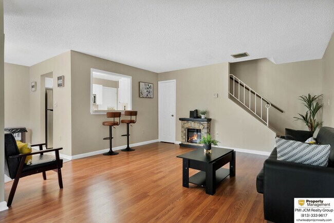 Building Photo - Cozy Kissimmee Townhouse