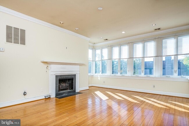 Primary Photo - 1201 O St NW