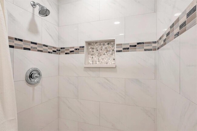 Building Photo - 315 Buttonwood Ln