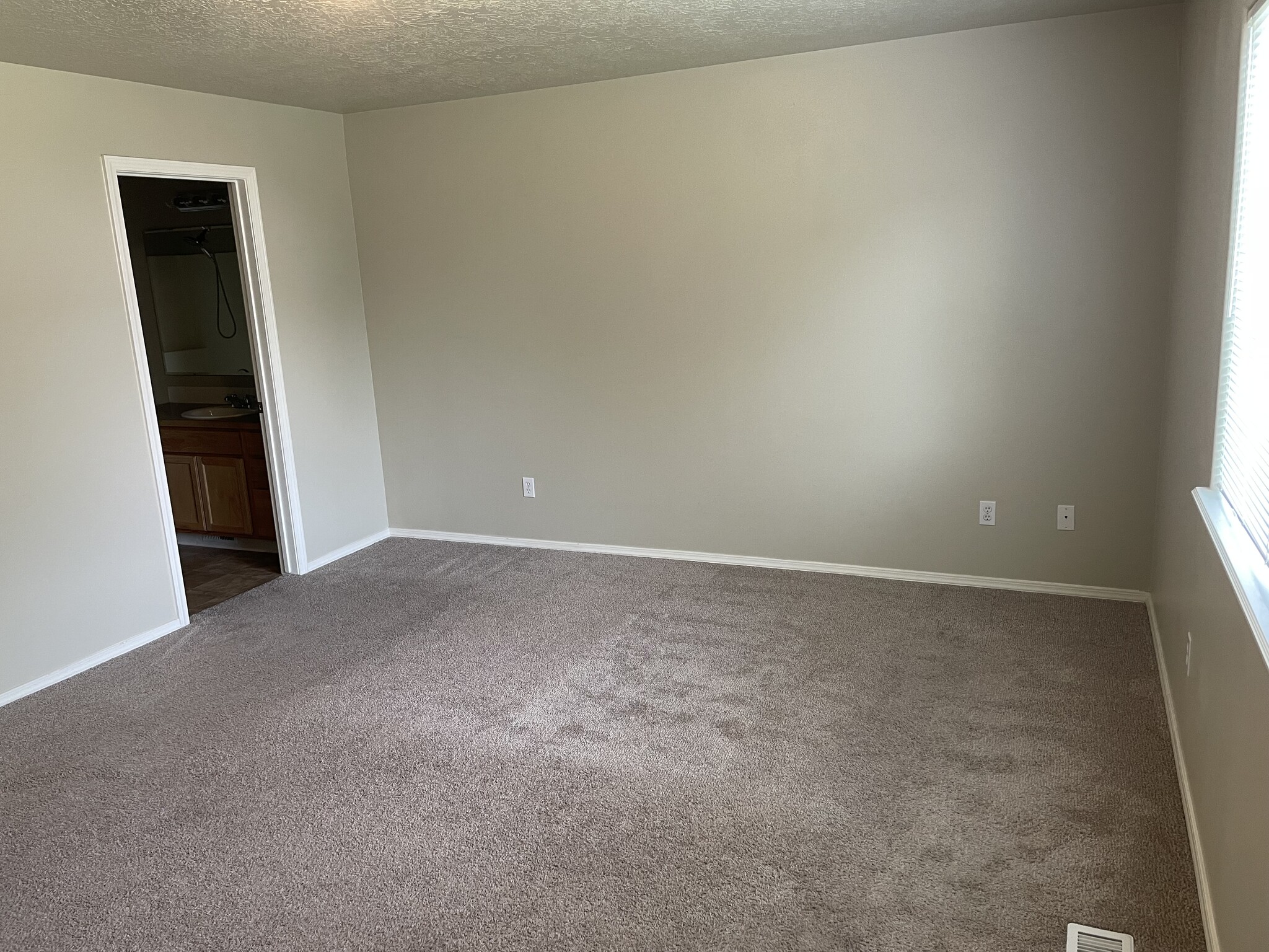 Building Photo - 5074 W Alderstone St