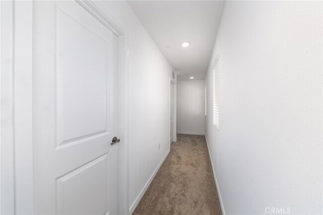 Building Photo - 1878 Sequoia Pl