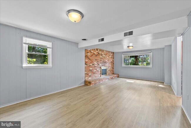 Building Photo - 5208 Kimanna Dr