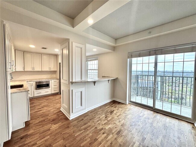 Building Photo - 195 14th St NE