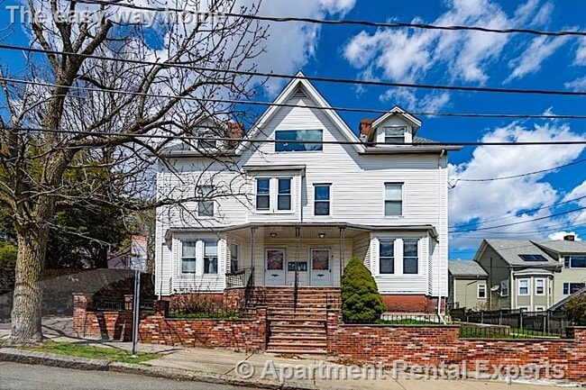 Building Photo - 5 Munroe St