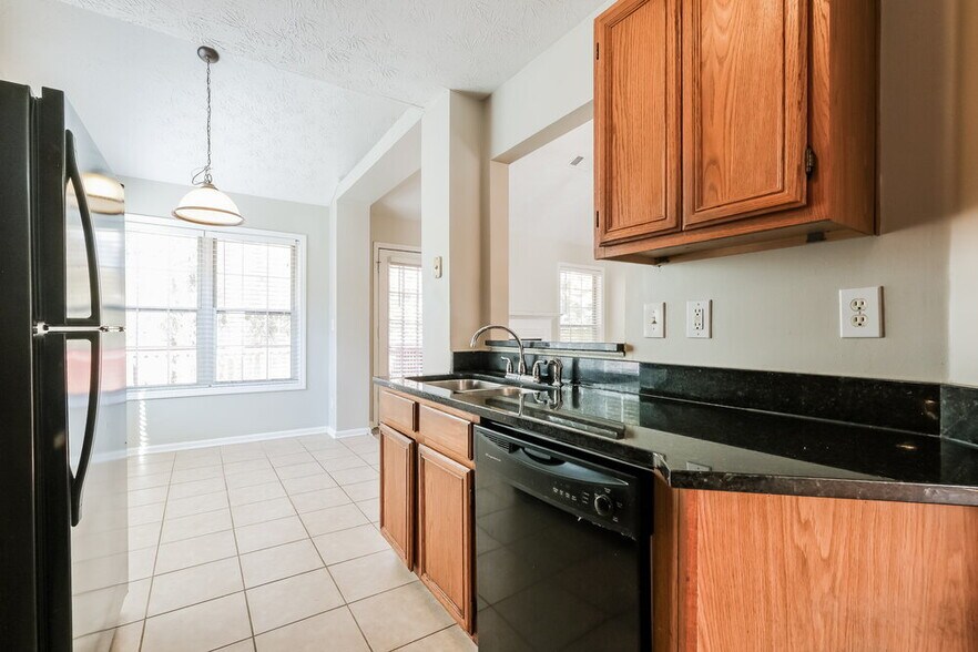 Building Photo - 579 Northfield Ct