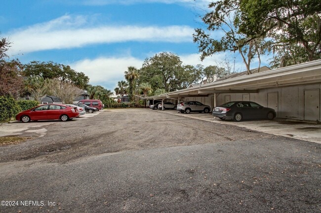 Building Photo - 2912 St Johns Ave