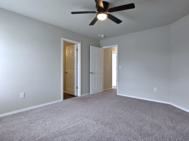 Building Photo - Harrah Haven: Exceptional 3 Bed, 2 Bath Re...