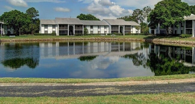 Building Photo - 1225 Pine Ridge Cir W