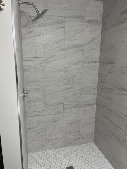 Building Photo - 8043 Chancellor Rd