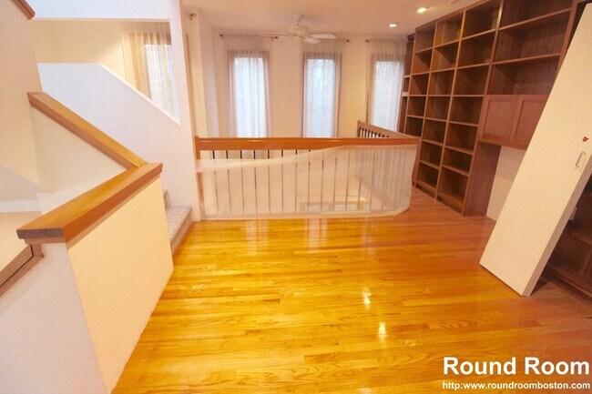 Building Photo - 17 Fresh Pond Pky