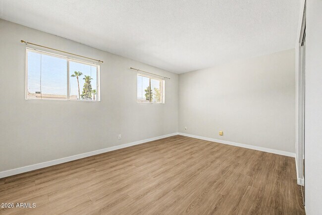 Building Photo - 17009 E Calle Del Oro