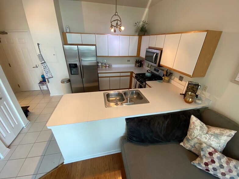 Building Photo - 340 W Superior St