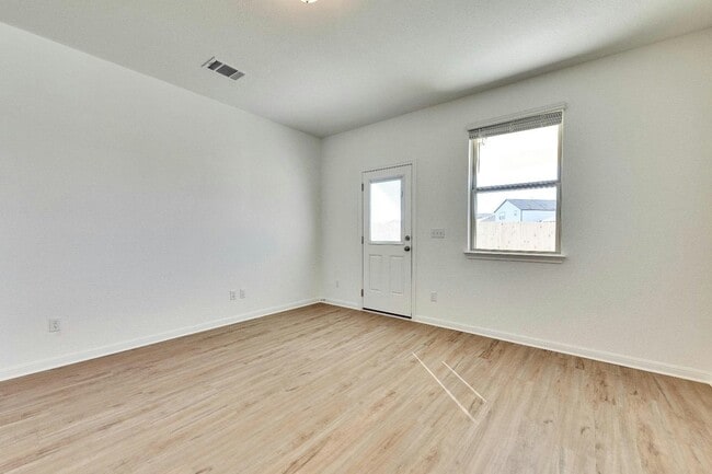 Building Photo - 6901 Smarty Jones Ln