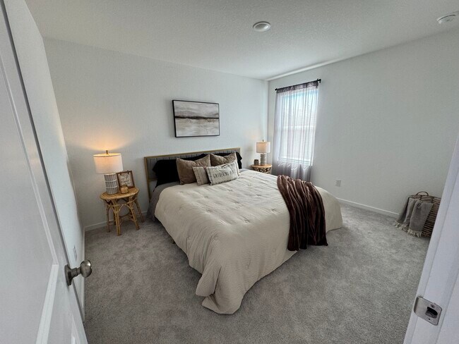 Building Photo - 3411 Rock Ml Dm