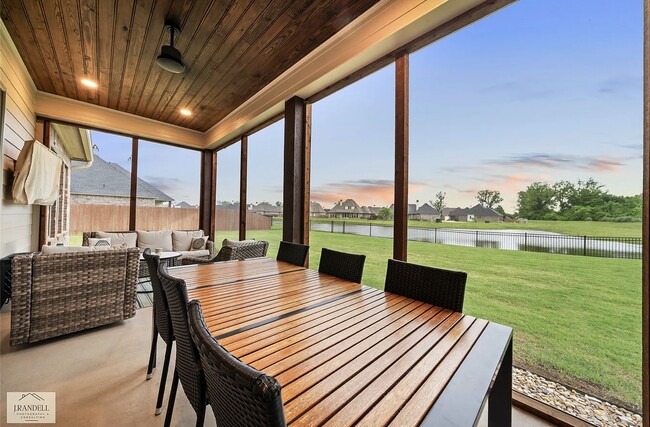 Building Photo - 262 Cullom Dr