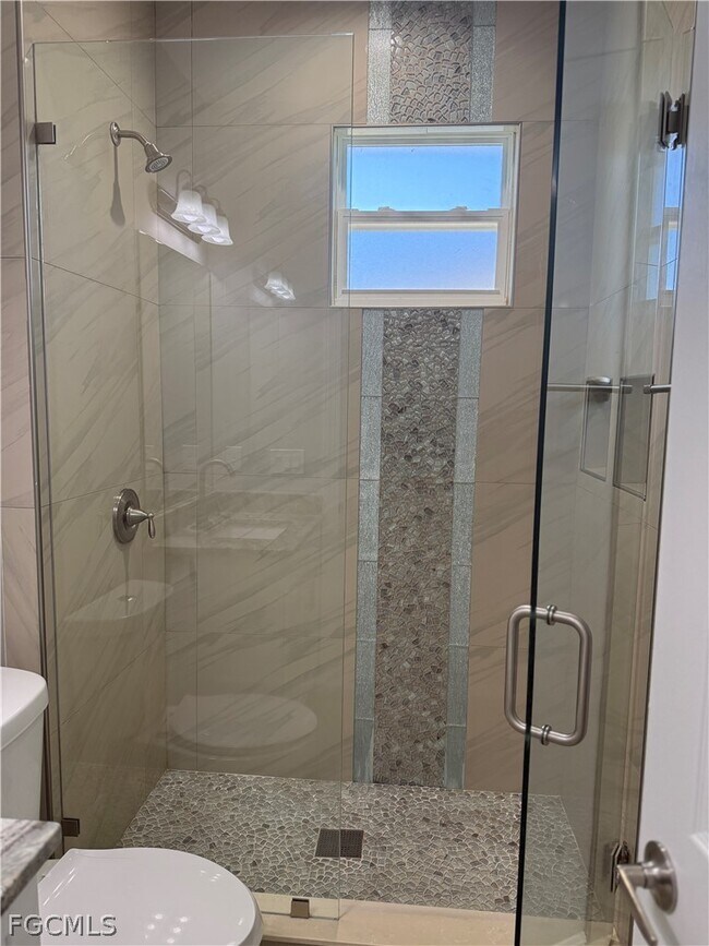 Building Photo - 3013 4th St W