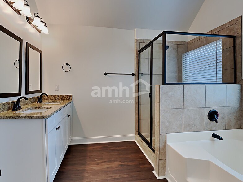 Building Photo - 44 Brookhill Ct